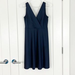 J. Crew Size 2 Navy Blue V-Neck Sleeveless Cocktail Dress